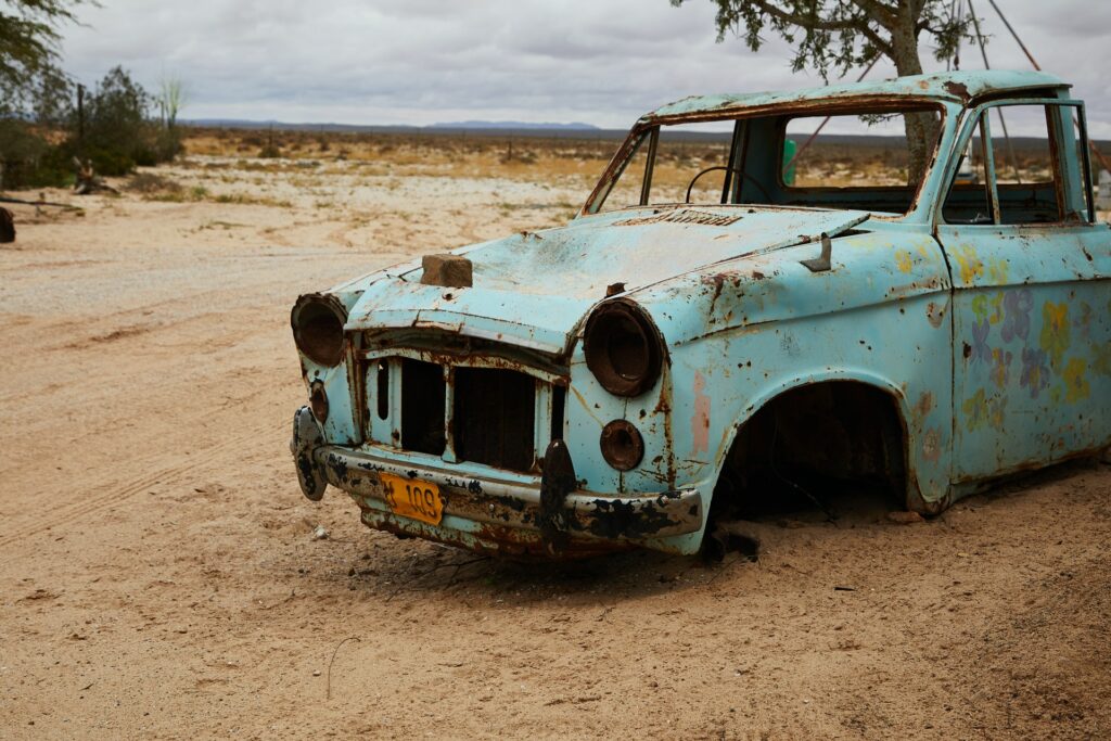 decay car